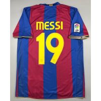 เสื้อบอล ย้อนยุค บาร์เซโลน่า 2006 เหย้า Retro  Home พร้อมเบอร์ชื่อ 19 MESSI 2006-07 เรโทร คลาสสิค