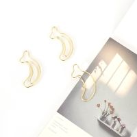 10pcs banana Shape Metal Paperclip on Book Paper Creative Paper Clips Students Stationery Office School Binding Supplies