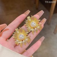 ? เครื่องประดับ S925 silver needle light luxury niche exaggerated sunflower earrings web celebrity female ins tide temperament pearl earrings earrings