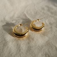 em.reld • earring gold hoop moon shaped