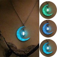 Moon Glowing Necklace Silver Color Charm Luminous Pendant Necklace Women Moon Glowing Stone Necklaces Jewelry Christmas Gifts Fashion Chain Necklaces