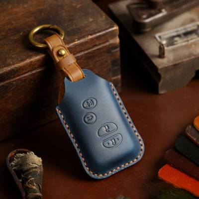 Luxury Leather Key case Cover Car Accessories fob protect for Toyota Land Cruiser Prius Highlander Patrol Keychain Holder Shell