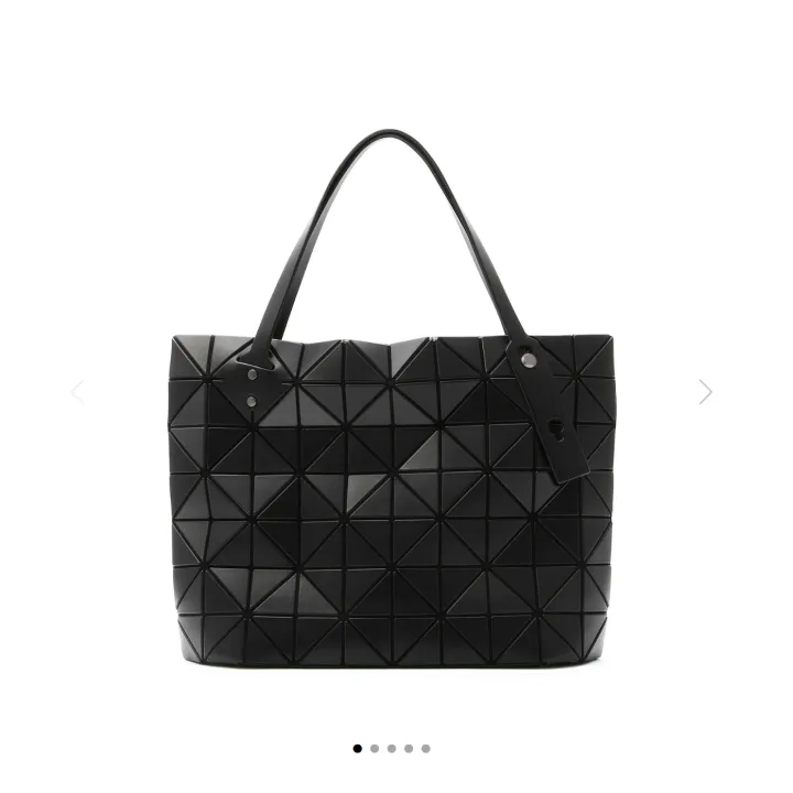 baobao-rock-matte-baobao-issey-miyake-แท้-กระเป๋าสะพายข้างใบใหญ่-ถุงสิริ