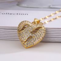 Retro Design Heart Pendant Women Necklace Luxury Aesthetic Zircon Hollow Clavicle Choker Vintage INS Popular Fashion Jewelry