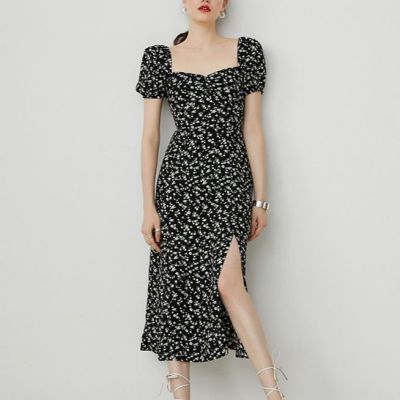 P006-039 PIMNADACLOSET - Short Puff Sleeve Sweetheart Neck Smocked Ruffle Floral Print Front Slit Crepe Satin Midi Dress