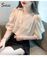 SNUG 2023เสื้อเชิ้ตใส่เดินทางคอวีสีขาว,ดีไซน์ใหม่เปิดไหล่ทรงหลวมบางและหลวมฤดูร้อนเสื้อเชิ้ตผ้าชีฟอง