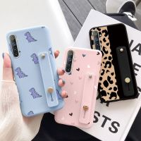 For Realme 6 Pro Case Wrist Strap Holder Cartoon Soft Silicone Back Cover For OPPO Realme 6Pro 6i 6 i Realme6 Leopard Bumper Bag