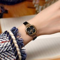 The new 2022 watch South Korea female female students ms contracted temperament retro fashion belt waterproof quartz watch