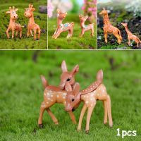 SCHEME 1pcs Moss Terrariums Garden Gnomes Resin Crafts Animal Figurines Succulents Charms Mini Giraffe Miniatures Deer