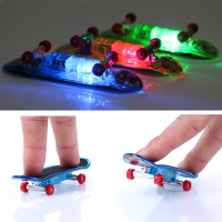 ไฟ LED MINI Alloy Finger Skateboard มืออาชีพนิ้วมือสเก็ตบอร์ด Fingerboard ขัดนิ้วมือสเก็ตบอร์ดเด็กเรืองแสงของเล่น-fkldqyfiopgjf