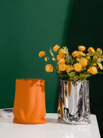 （HOT) สไตล์นอร์ดิกหรูหราเบาๆของตกแต่งแจกันพับ Morandi ห้องนั่งเล่นตู้วางทีวีทางเข้าโต๊ะรับประทานอาหารหัวเตียงอุปกรณ์จัดดอกไม้เซรามิก