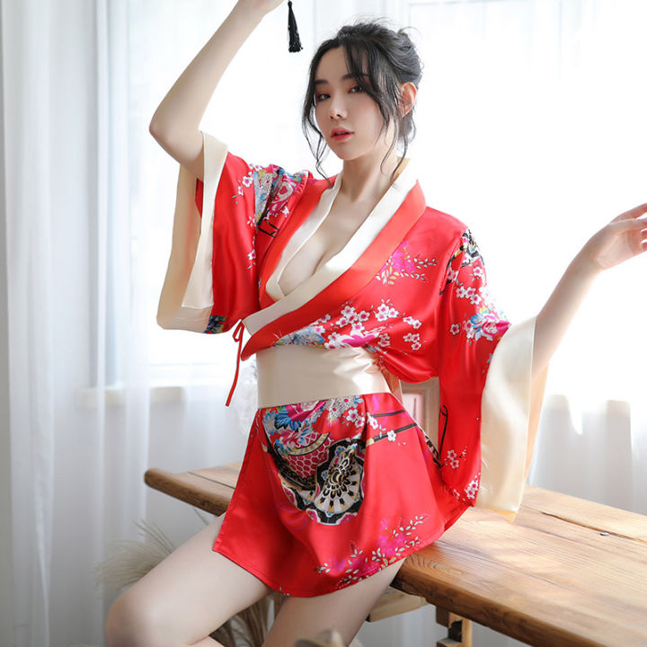 Đồ ngủ Cosplay Kimono - Cosplay và Kimono đều là hai xu hướng đang thu hút giới trẻ. Nếu bạn muốn tạo sự mới lạ trong phòng ngủ, hãy khám phá bộ sưu tập Đồ ngủ Cosplay Kimono với đủ màu sắc và kiểu dáng để bạn lựa chọn.