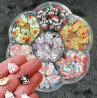 Sanrioed การ์ตูน Kuromi Hello Kitty ต่างหู Charms สร้อยข้อมือเครื่องประดับ DIY จี้อุปกรณ์เสริม-Giers