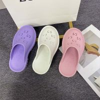 2023 New Fashion version    Hole shoes outer wear flat bottom loafers womens slip on fashion all-match slippers men and women same style slippers 2023 new style