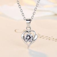 [COD] Heart-shaped Clavicle Internet Pendant Memorial Day for and