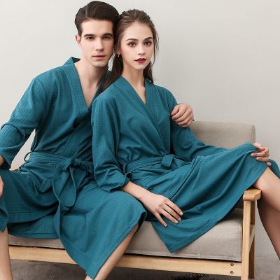ชุดคลุมยาวคอวีเสื้อคลุมยาววาฟเฟิลสำหรับคู่รักสีเขียวแห้งเร็วชุดนอนลำลอง3XL ชุดนอนใหม่สำหรับฤดูใบไม้ร่วง