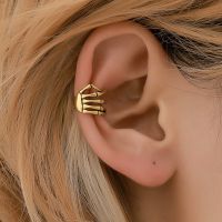 1Pcs Ear Cuff Non Piercing Fashion Skeletal Hand Ear Clip Fake Piercing Cartilage Copper Earring Jewelry For Women Men