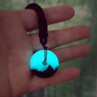 Luminous and shiny resin material retro handmade jewelry men 39;s and women 39;s necklace pendant wholesale