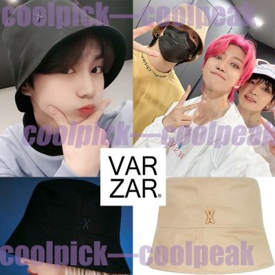 [สินค้าของแท้จากเกาหลี Vz varzar หมวกบักเก็ต BTS jungkook ENHYPEN SEVENTEEN] สตั๊ด และฉลาก สีขาว และสีดํา สไตล์เกาหลี สําหรับผู้หญิง n1
