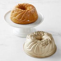 Nordic Ware Snow Bundt