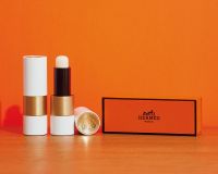 แท้?Hermes Rouge Hermes Lip Balm 3.5gให้ความชุ่มชื้นและเรียบเนียน บาล์มที่อุดมด้วยเนื้อละเอียดนุ่มที่ให้ความชุ่มชื้นอย่างอ่อนโยน