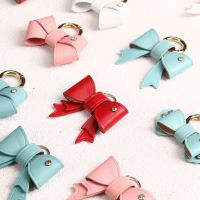 Handmade Kawaii Bow Ladies Car Keychain Pendant Cute Leather Unisex Keychain Luxury Design Bow Pendant Keychain Accessories