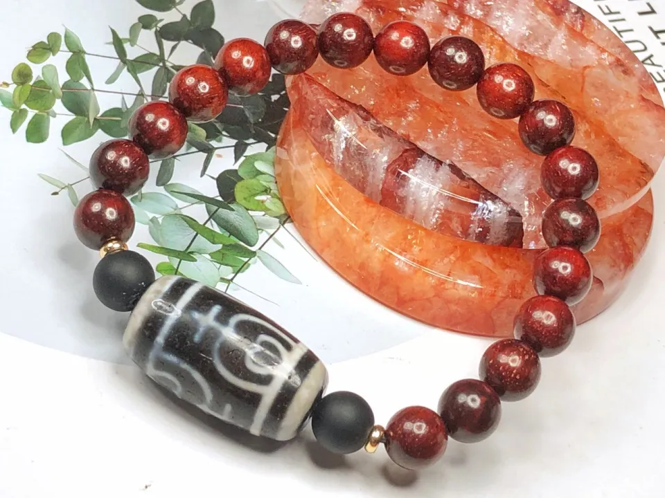 Tibetan Dzi Beads Aquarius Dzi Beads 藏传老矿宝瓶天珠26.5x14.7mm