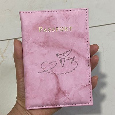 เคส Pu Dompet Travel ซองใส่หนังสือเดินทางใส่ชื่อได้ตามต้องการสลักด้วยเลเซอร์สำหรับหนังสือเดินทาง (กรุณาติดต่อเราเพื่อยืนยันชื่อก่อน)