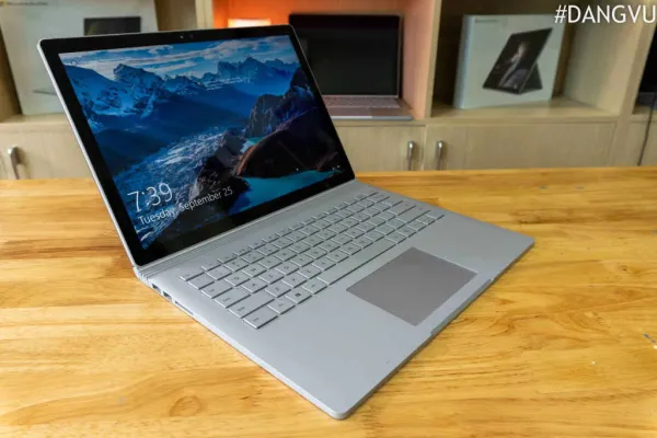 Laptop Surface Book 13.5 inch Core i5/i7-6300U Ram 8G SSD 128Gb/256Gb