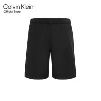 CALVIN KLEIN กางเกงขาสั้นผู้ชาย ทรง Regular รุ่น 40HM233 BAE - สีดำ