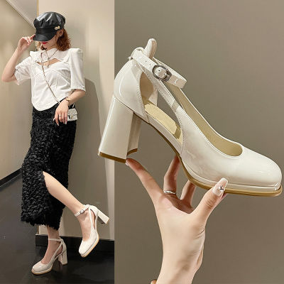 New style รองเท้าส้นสูงย้อนยุคหัวเหลี่ยมสไตล์ฝรั่งเศสผู้หญิง 2023 ใหม่ Mary Jane รองเท้าแตะปิดหัวรองเท้าส้นหนาสายเดียวอารมณ์