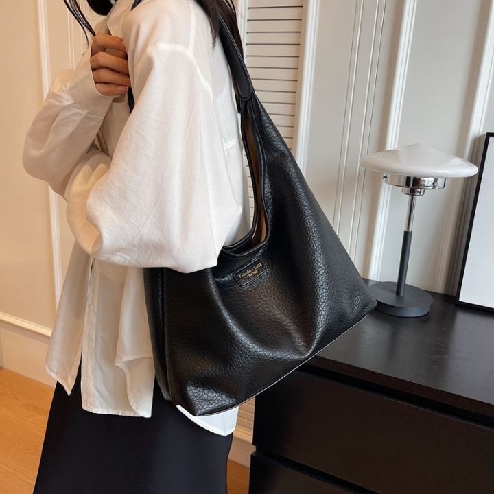 mlb-official-ny-niche-new-retro-large-capacity-black-one-shoulder-armpit-bag-tote-bag-daily-trend-drawstring-messenger-handbag