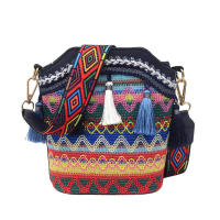 Vintage Crossbody Purse Handwoven Small Handbag Vintage Tassel Shoulder Bag Retro Ethnic Crossbody Bag Bohemian Womens Handbag