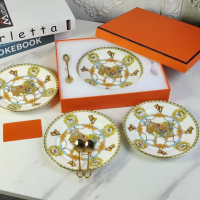 H - New Saddle Pattern Decorative Plate 4Plates and 4Spoons / Set, Bone China Dinner Dessert Plates for Wedding, Ceramic Tableware Trays