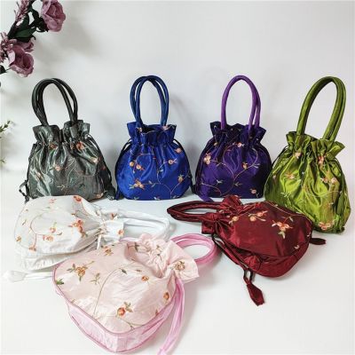 LIUXINGYU กระเป๋าแต่งหน้ากระเป๋าเงินแบบลำลองหวานๆสายดาต้าไลน์กระเป๋าเก็บของสไตล์ชาติพันธุ์กระเป๋าสตางค์กระเป๋ากระเป๋าเงินเล็กผ้าเช็ดปากกระเป๋ากระเป๋าใส่ของ Hanfu Drawstrings ถุงเก็บของขนาดเล็กกระเป๋าเก็บของ S ผู้หญิงกระเป๋าถือดอกไม้