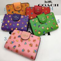 กระเป๋าเงินผู้หญิงใหม่ Coach ใหม่ขนาดกลางพิมพ์เหรียญ C9934