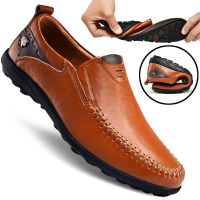 COD DSFEDTGETEER 2022 New Men Loafers Fashion Men Casual Leather Shoes Breathable Men Boat Shoes