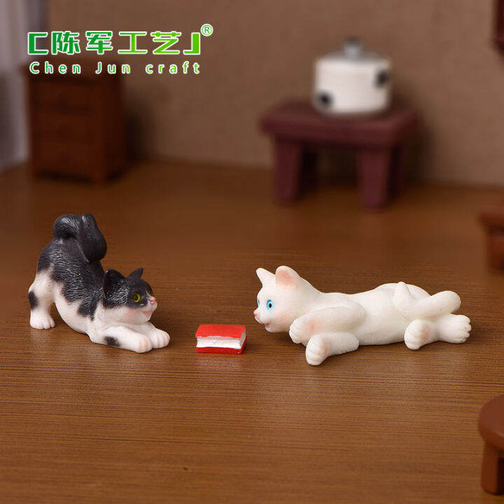 ตุ๊กตาจิ๋ว-ครอบครัวแมวเหมียว-ตกแต่งสวนถาด-แต่งสวนจิ๋ว-ราคาต่อชิ้น
