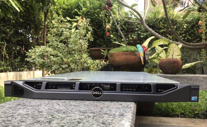 Server Dell PowerEdge R650xs 8x2.5 with 2x Gold 6338, 128GB RAM, BOSS-S1, 2x De