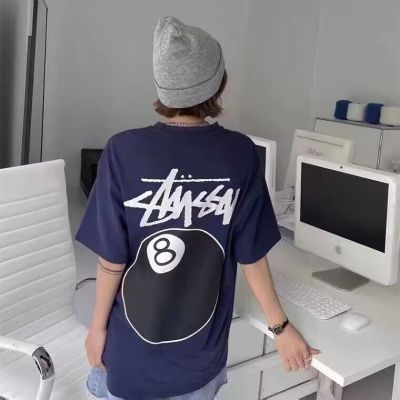 ♧☜❇Stussy 8ลูกเสื้อยืดคลาสสิกสีดำ8ลูกเสื้อยืดแขนสั้นพิมพ์ลายผ้าฝ้ายคอกลมชายและหญิง Ins Stussy ไฟ