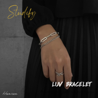 Studify | Luv Bracelet วัสดุไทเทเนียม เบาสวมใส่สบาย ไม่ลอก ไม่ดำ ไม่สนิม เหมาะกับคนแพ้ง่าย