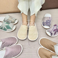 รองเท้าใส่ในบ้าน แบบสุ่มคละสี Slipper สลิปเปอร์ ทำจากผ้าทอลายแจ็คการ์ด ใส่สบายพื้นนุ่ม ฟรีไซซ์ พร้อมส่ง