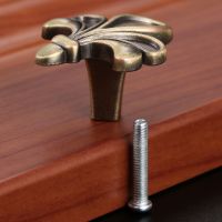 DRELD Vintage Furniture Handle Drawer Single Knobs Kitchen Cupboard Cabinet Pulls Door Handle for Jewelry Box Antique Bronzed