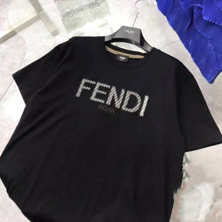 fendii-ใหม่เสื้อหน้าอกปักรอบคอตัวอักษรผ้าฝ้ายแขนสั้นแท้เสื้อยืดใช้ได้ทั้งชายและหญิงเสื้อลำลอง