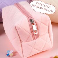 Rhombus Clutch Bag Large Capacity Plush Cosmetic Storage Bag Handbag 2023 Women Organizer Case New Stationery Makeup Bag Pe O5N4