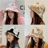 WENTIL Topi Bucket ลายวัวอบอุ่น,หมวกแก๊ปนิ่มสำหรับกลางแจ้งหมวกปานามาฤดูหนาวสำหรับผู้ชายและผู้หญิง