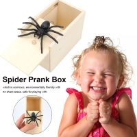 【LZ】▣  Spider Prank Box Wooden Fun Surprise Happy Box Gags Practical Joke Scare Toys Novelty Halloween Gifts for Friends