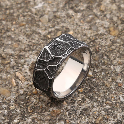 แฟชั่น VINTAGE Nordic Viking Rune แหวน Punk BIKER สแตนเลส Amulet แหวนผู้ชายผู้หญิงคู่เครื่องประดับของขวัญ WHO Last selected