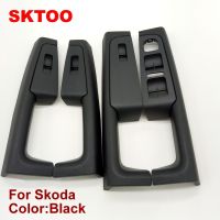 Sktoo Blacktoo สำหรับมื่อจับประตูด้านใน Skoda ที่พักแขนบนประตูกล่องสวิตช์ภายในประตูในบรรจุภัณฑ์ถุงมือ