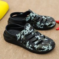 【Ready Stock】Fashion New Sandals Mens Breathable Wear Hole Shoes Soft Bottom Leisure Driving Fishing Sandal